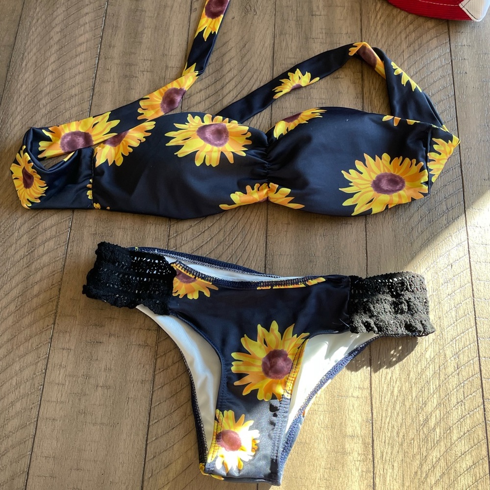 Sunflower bikini set